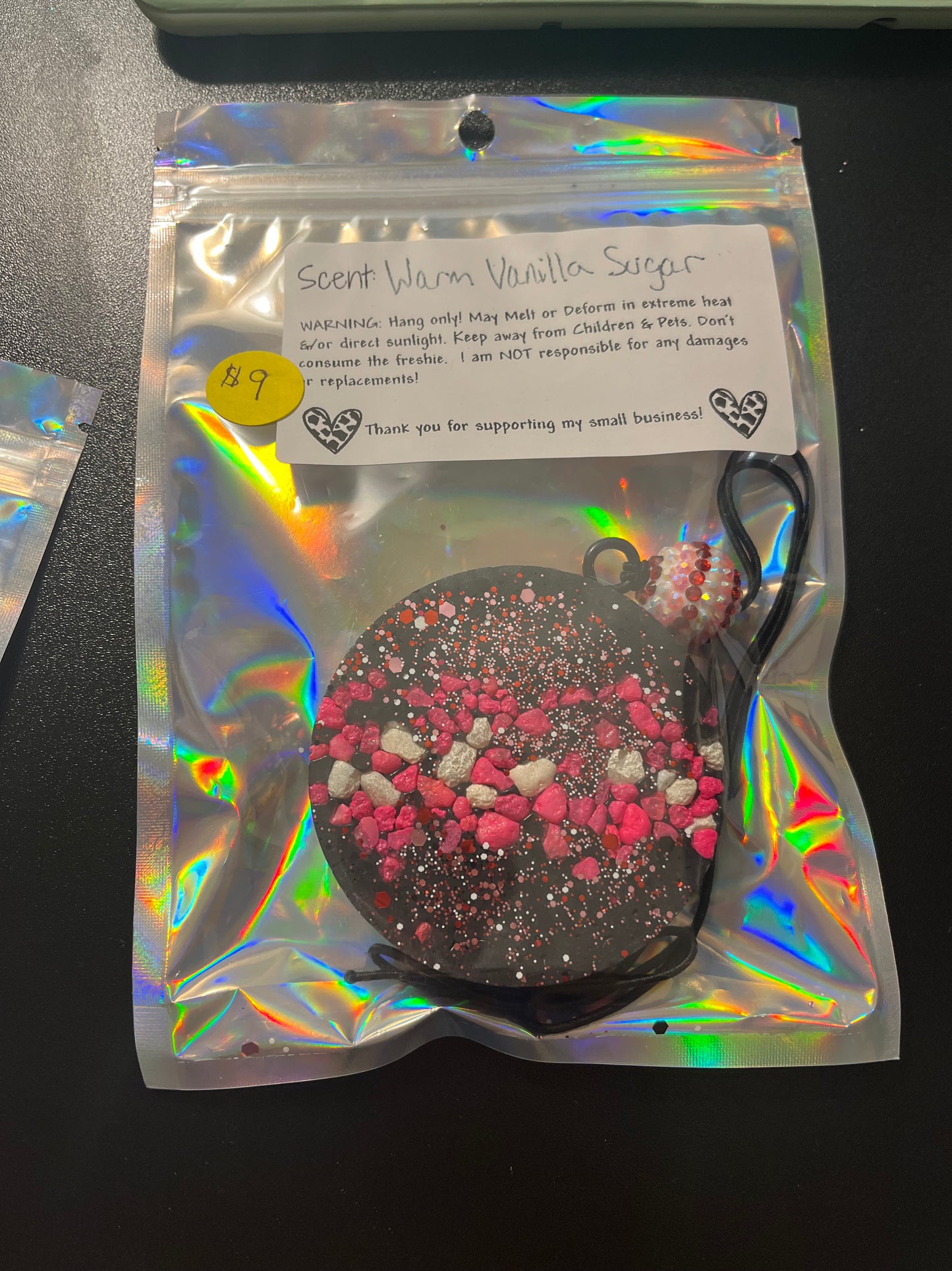 Circle Rock with Glitter Freshie