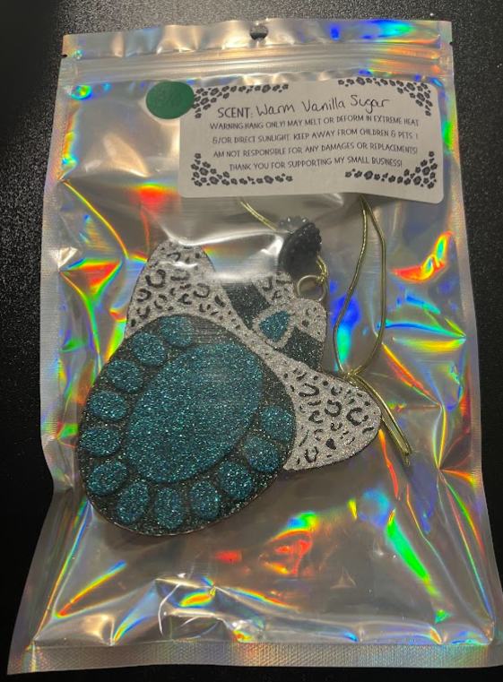 Turquoise Hat Freshie